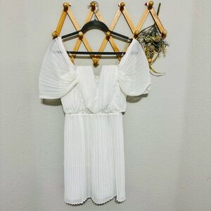 NWT! Do + Be White Pleated Off The Shoulder Mini Dress Size S